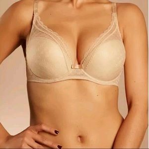 ❤️ Chantelle 30DD Multi-way push up bra